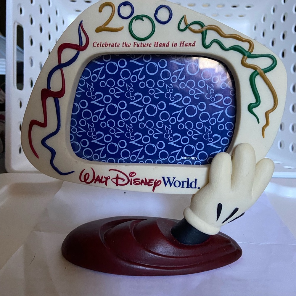 Vintage Disney items, picture frame 2000 yr & 1978 Disney note holder.